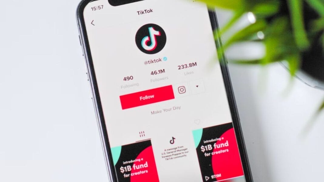 What are TikTok strong Password Requirements